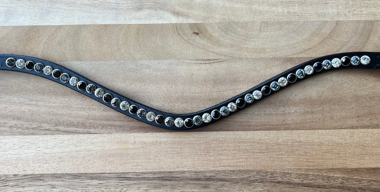 Frontriem enkele rij stenen